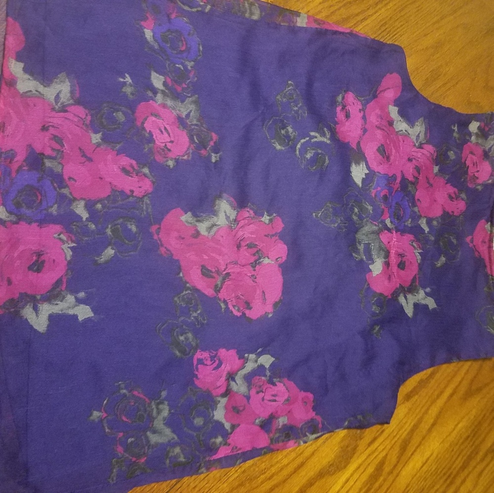 Floral NY&Co. Sleeveless Blouse